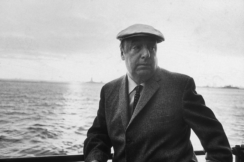 20 frasi d'amore di Pablo Neruda