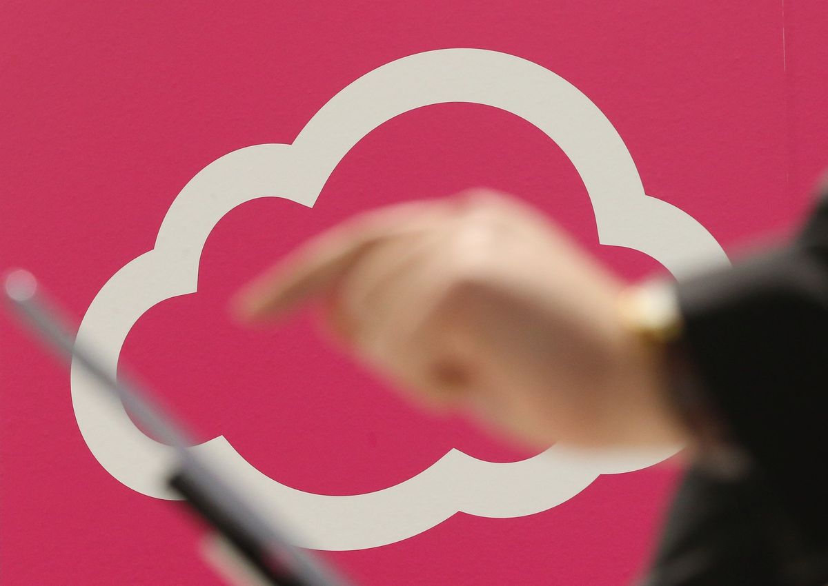 Hva er Internett-skyen, dets farer og fordeler