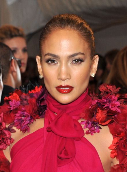 Atkurk Jennifer Lopez makiažą