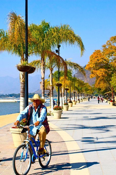 Ajijic la città cosmopolita di Chapala Lake