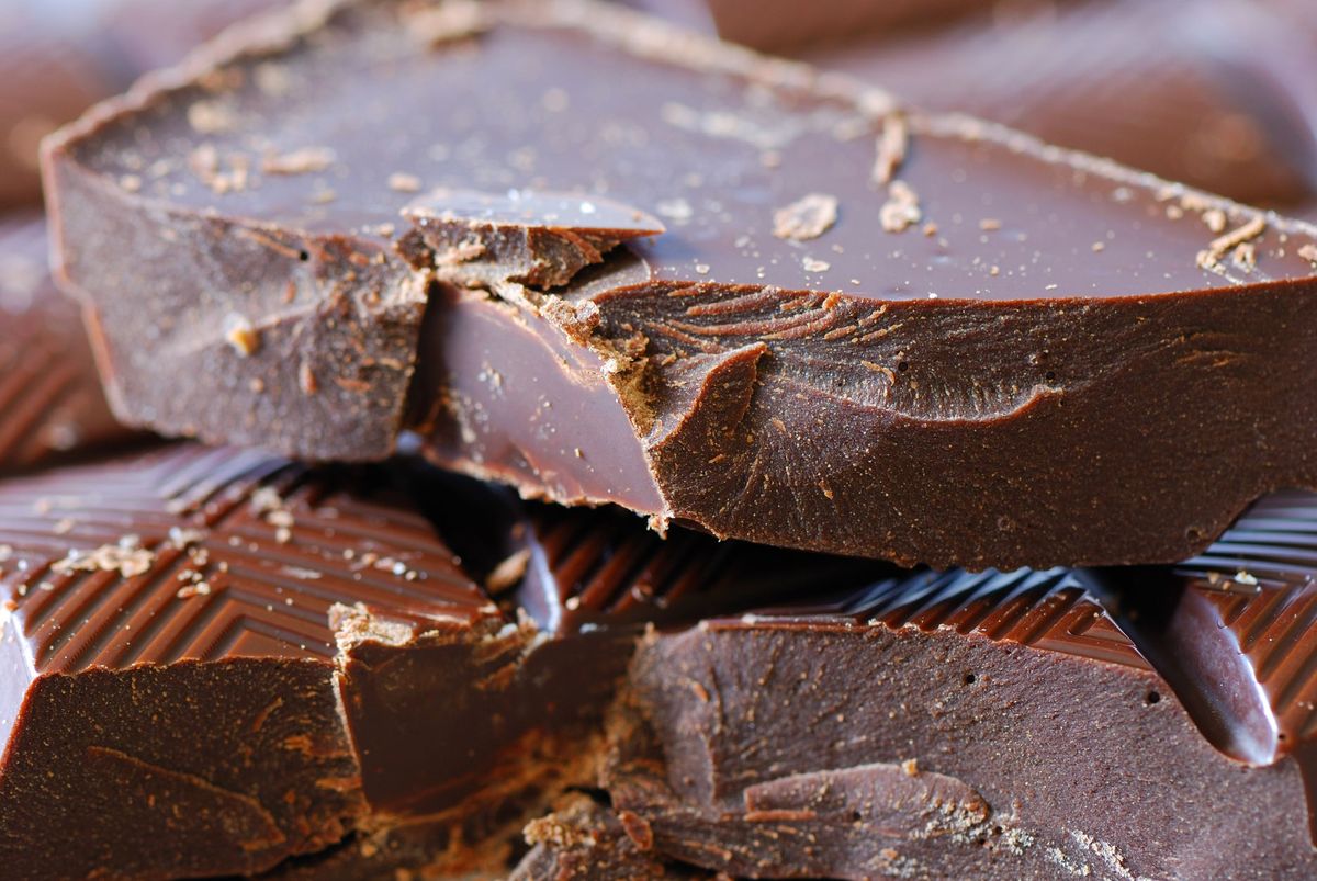 Il cioccolato amaro è un alimento benefico per il cuore