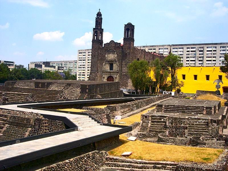Plaza de las Tres Culturas bolestné historické spojení Mexika