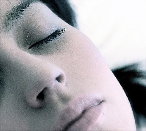 Makeup-tricks för att dölja trötthet
