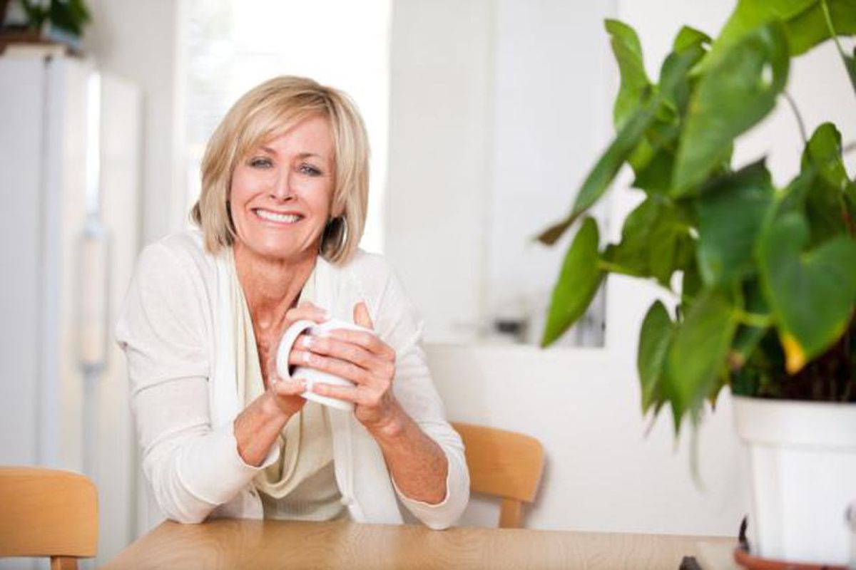 Le tre migliori piante medicinali per la menopausa