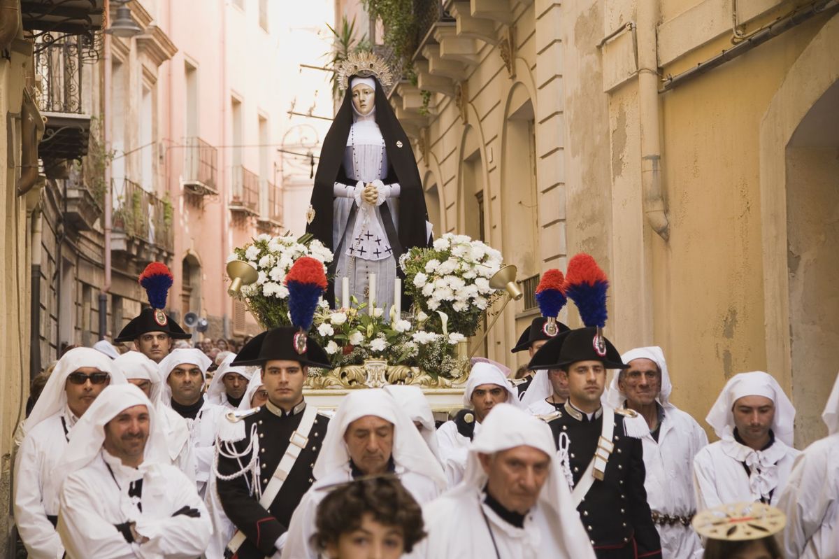 Traditioner under Stilla veckan i Italien